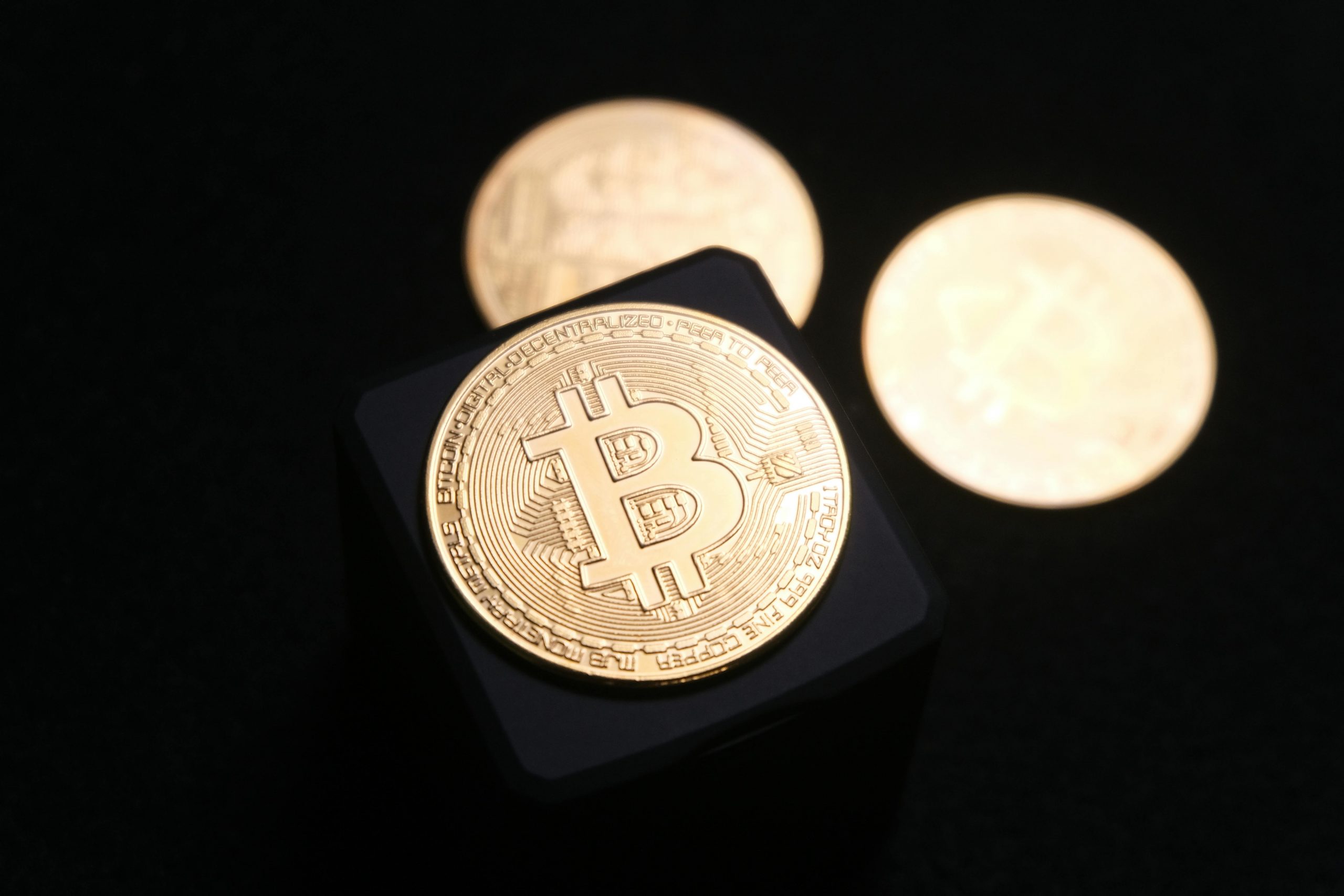 b4bit_satoshi_nakamoto_misterio